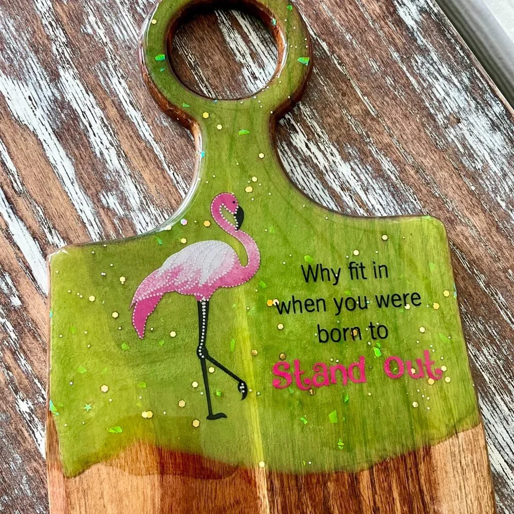Flamingo Stand Out Resin Wooden Cutting Board Charcuterie Board Handle Acacia - Picture 2 of 3